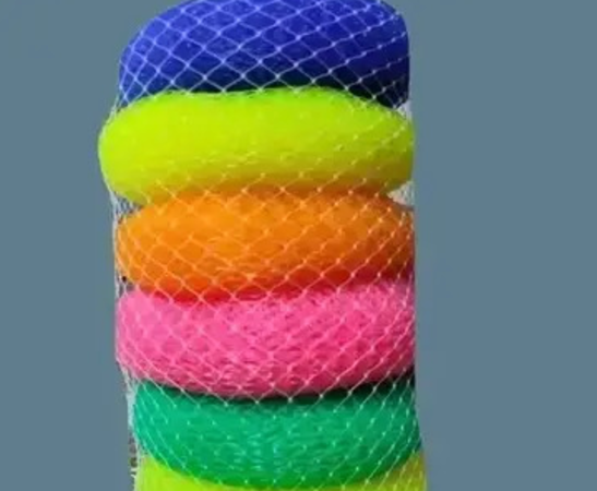 PLASTIC SCRUBER
