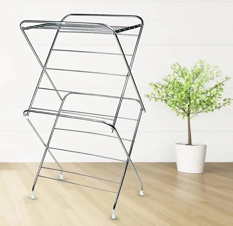 FOLDABLE HANGER