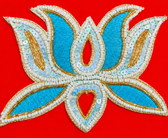 Double colour Lotus with tikki