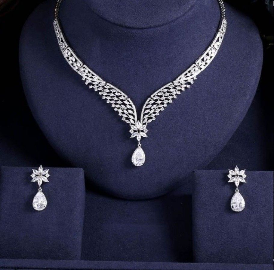 Stone Work Necklace