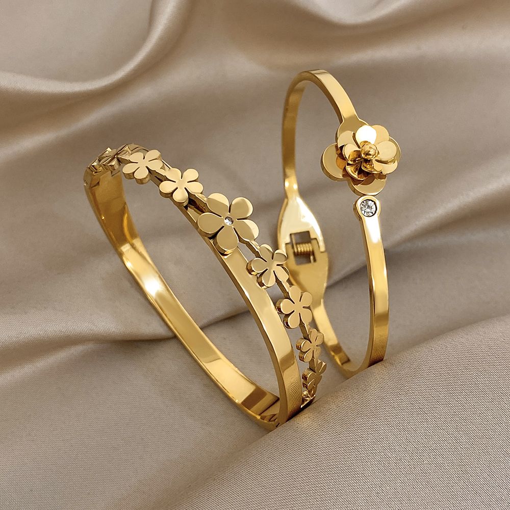 Floral Design Gold Bracelet