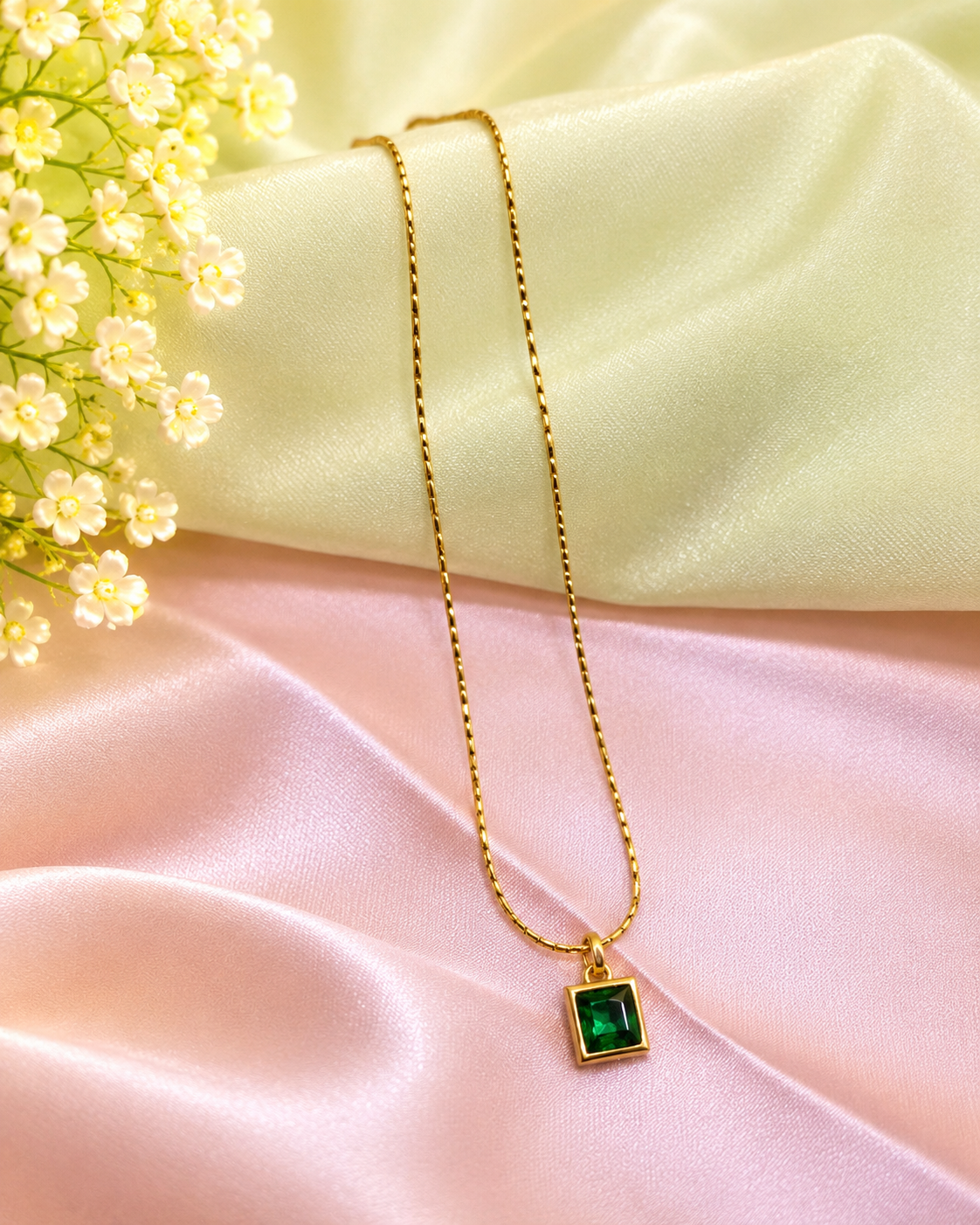 Chain pendent set